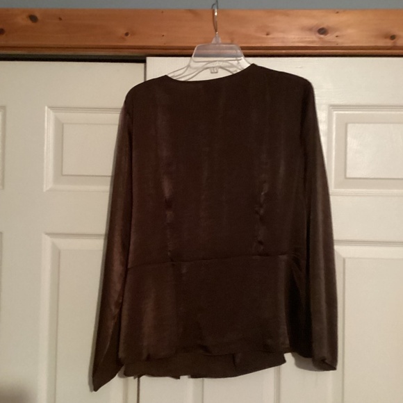 Women blouse - Picture 3 of 3